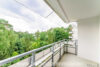 Buchholz - Ruhe und Weitblick, Personenaufzug, zwei Balkone, Pool und Sauna,Tiefgaragenstellplatz - Balkon mit Blick ins Grüne