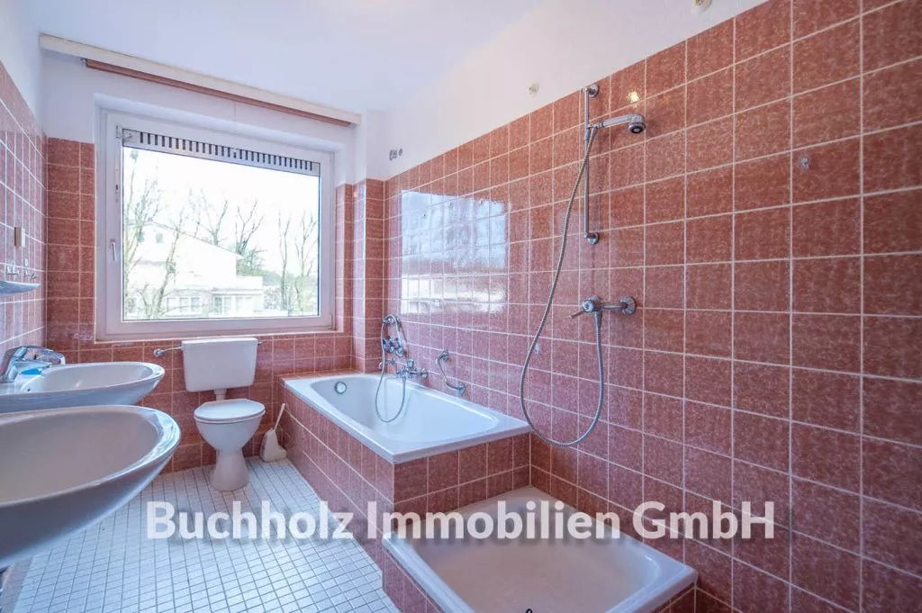 Immobilienangebot - Buchholz in der Nordheide - Alle - Buchholz, Kapitalanlage oder Selbstnutzung, Wohnen mitten im Geschehen, mit PkW-Außenstellplatz