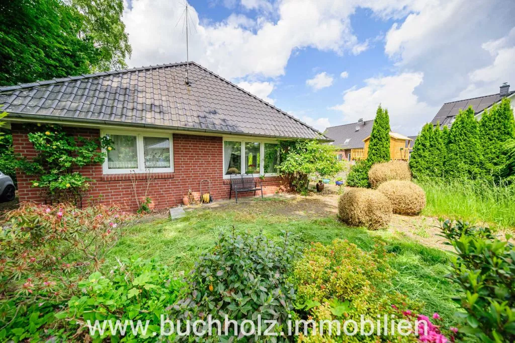 Immobilienangebot - Buchholz in der Nordheide - Alle - Buchholz - Viebrock-Einfamilienhaus mit Wärmepumpe, Terrasse, Garten und Carport in ruhiger Lage