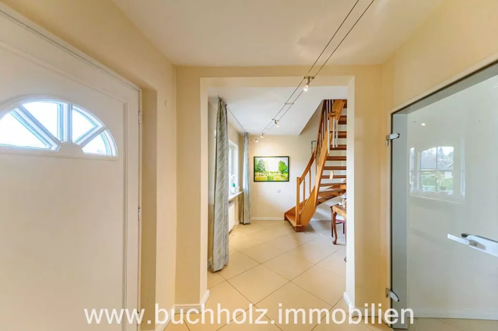 Immobilienangebot - Seevetal - Alle - Speckgürtel Hamburg,
Großzügiges Familienanwesen mit Wellnessbereich und durchdachtem Wohnkomfort