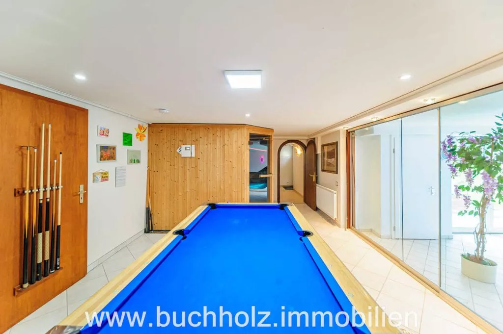 Immobilienangebot - Seevetal - Alle - Speckgürtel Hamburg,
Großzügiges Familienanwesen mit Wellnessbereich und durchdachtem Wohnkomfort