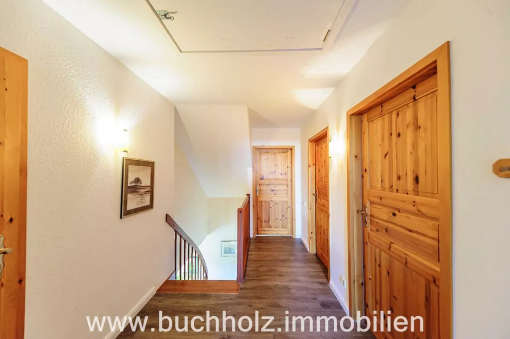 Immobilienangebot - Seevetal - Alle - Speckgürtel Hamburg,
Großzügiges Familienanwesen mit Wellnessbereich und durchdachtem Wohnkomfort