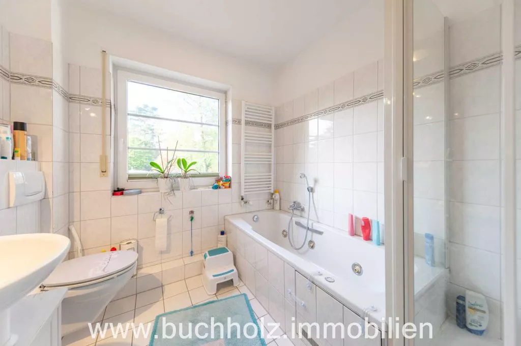 Immobilienangebot - Buchholz - Alle - Buchholz - Maisonettewohnung mit Blick ins Grüne, 2 Pkw-Stellplätze, 2 Balkone und eine Terrasse