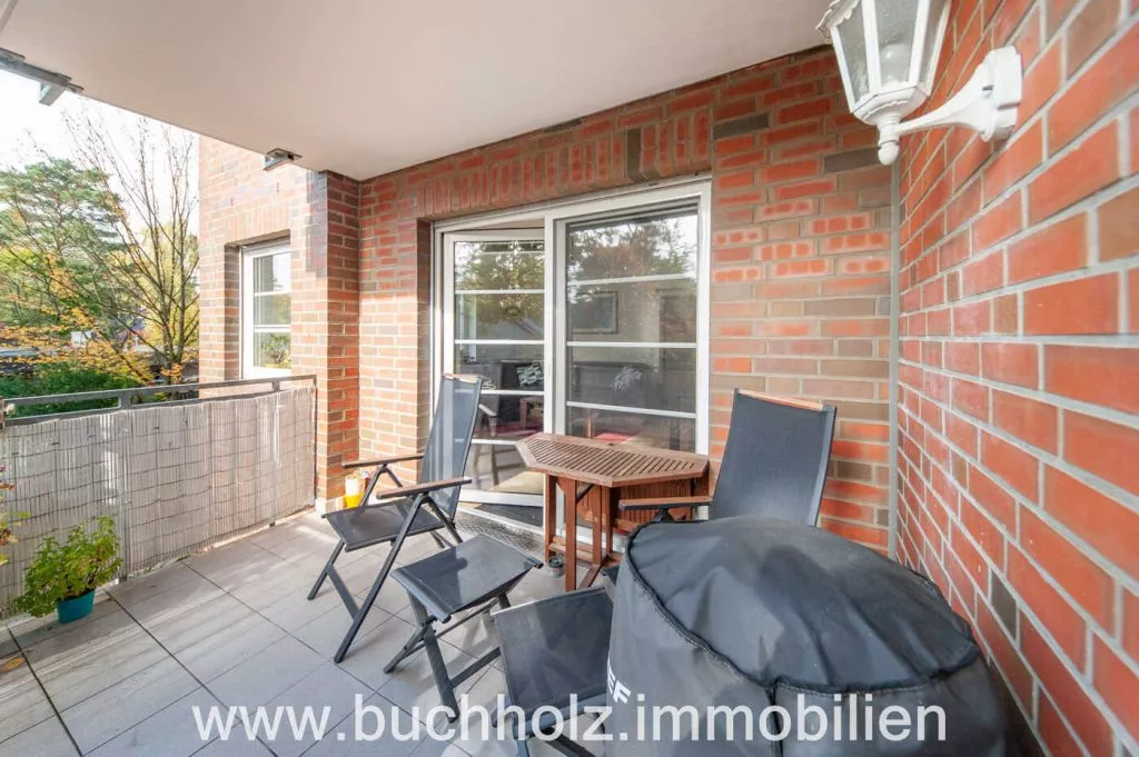 Immobilienangebot - Buchholz - Alle - Buchholz - Maisonettewohnung mit Blick ins Grüne, 2 Pkw-Stellplätze, 2 Balkone und eine Terrasse