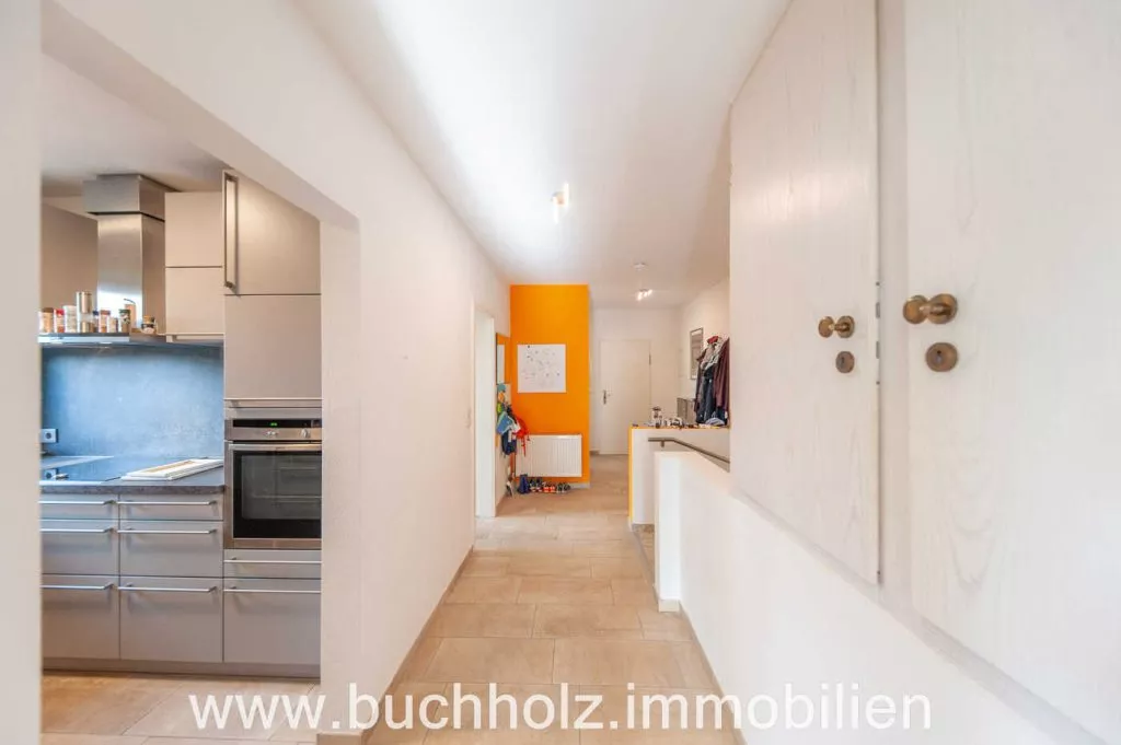 Immobilienangebot - Buchholz - Alle - Buchholz - Maisonettewohnung mit Blick ins Grüne, 2 Pkw-Stellplätze, 2 Balkone und eine Terrasse