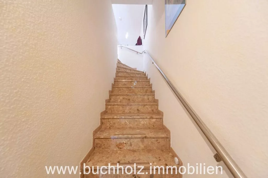 Immobilienangebot - Buchholz - Alle - Buchholz - Maisonettewohnung mit Blick ins Grüne, 2 Pkw-Stellplätze, 2 Balkone und eine Terrasse