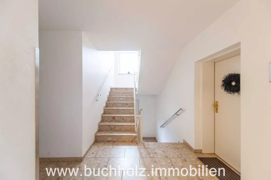 Immobilienangebot - Buchholz - Alle - Buchholz - Maisonettewohnung mit Blick ins Grüne, 2 Pkw-Stellplätze, 2 Balkone und eine Terrasse