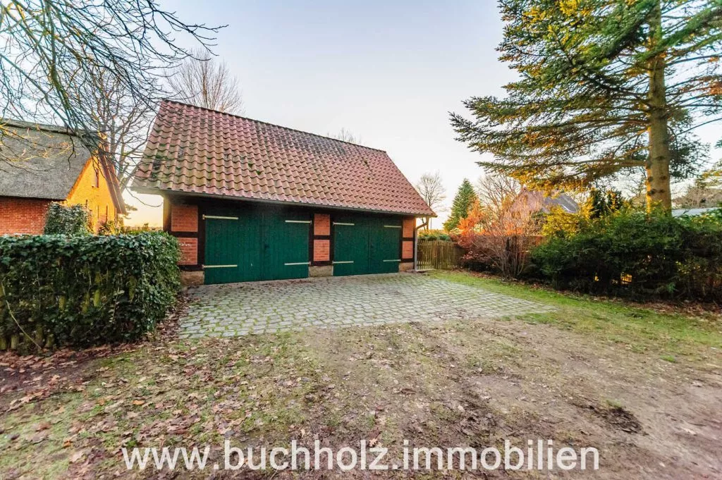 Immobilienangebot - Undeloh / Wesel - Alle - Undeloh/OT Wesel – reetgedeckter Fachwerktraum, naturnahes Leben vor der Metropole Hamburgs