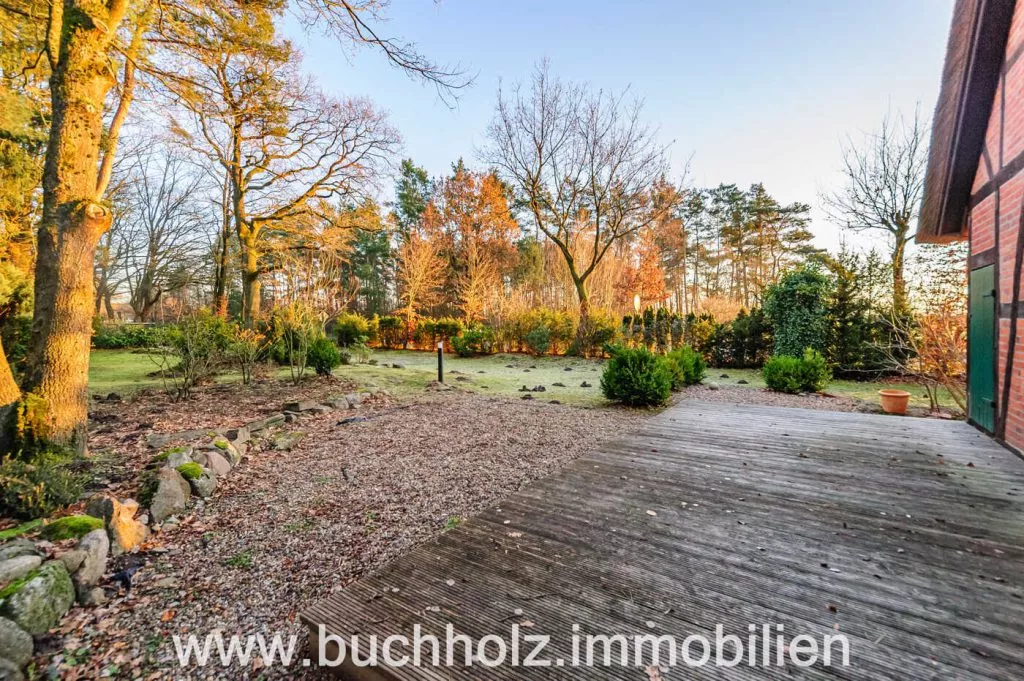 Immobilienangebot - Undeloh / Wesel - Alle - Undeloh/OT Wesel – reetgedeckter Fachwerktraum, naturnahes Leben vor der Metropole Hamburgs