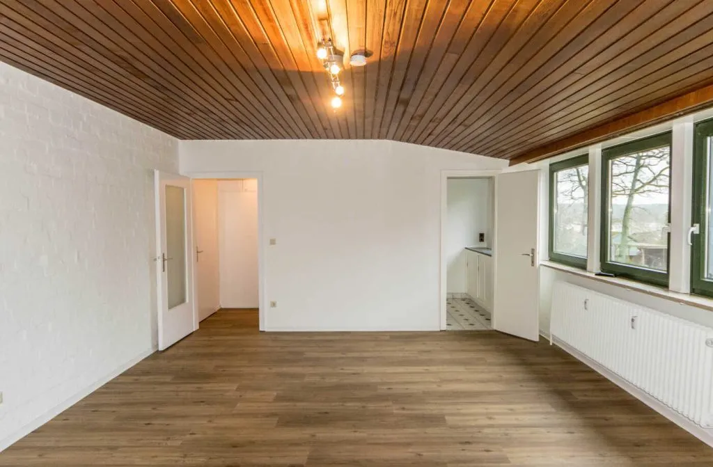 Immobilienangebot - Schierhorn - Alle - Kurz vor Hamburg - traumhaft im Grünen
Gepflegtes Zinshaus mit 10 Wohneinheiten,Top vermietet