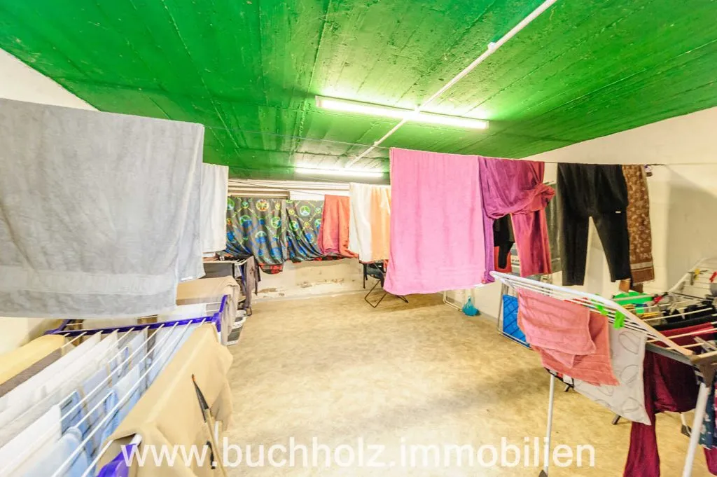 Immobilienangebot - Schierhorn - Alle - Kurz vor Hamburg - traumhaft im Grünen
Gepflegtes Zinshaus mit 10 Wohneinheiten,Top vermietet