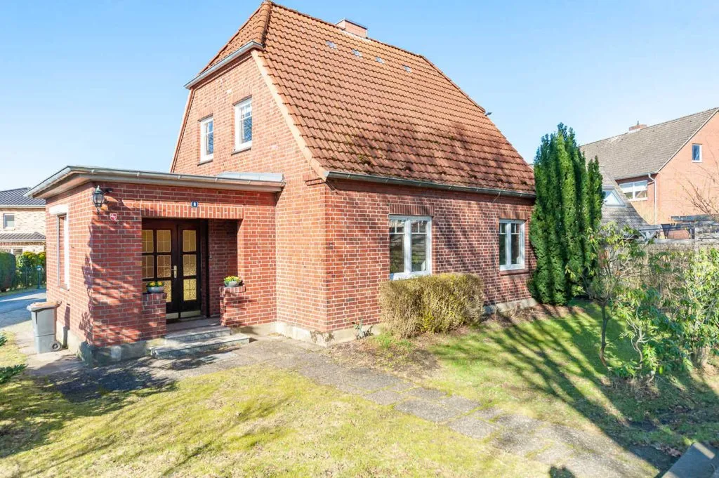Immobilienangebot - Buchholz in der Nordheide - Alle - Sprötze – saniert und renoviert – Wohnen mit besonderem Charakter, Garten, Bahnhof fußläufig
