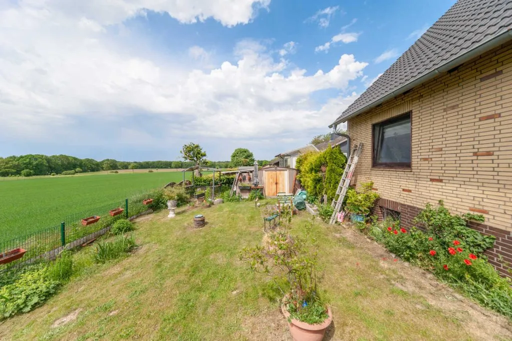 Immobilienangebot - Rosengarten - Alle - Kurz vor Hamburg – zwei Doppelhaushälften, vier Mieteinheiten, ein starkes Invest, Top vermietet