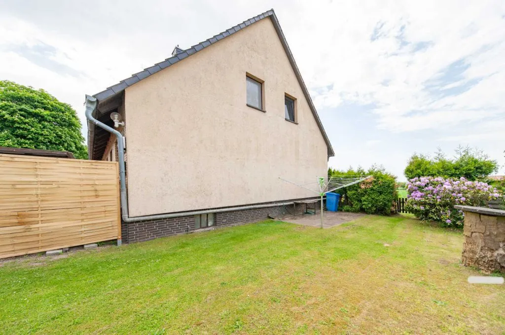 Immobilienangebot - Rosengarten - Alle - Kurz vor Hamburg – zwei Doppelhaushälften, vier Mieteinheiten, ein starkes Invest, Top vermietet