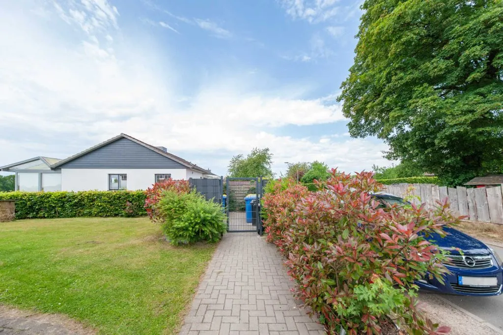Immobilienangebot - Rosengarten - Alle - Kurz vor Hamburg – zwei Doppelhaushälften, vier Mieteinheiten, ein starkes Invest, Top vermietet