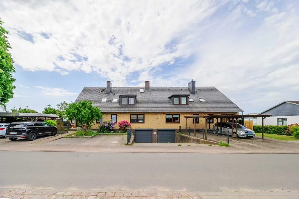 Immobilienangebot - Rosengarten - Alle - Kurz vor Hamburg – zwei Doppelhaushälften, vier Mieteinheiten, ein starkes Invest, Top vermietet
